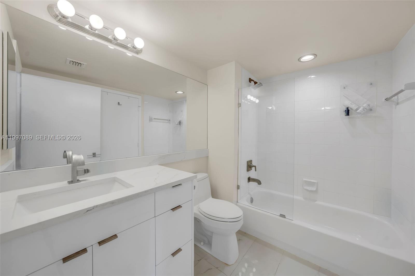 650 West Ave #1912, Miami Beach FL 33139