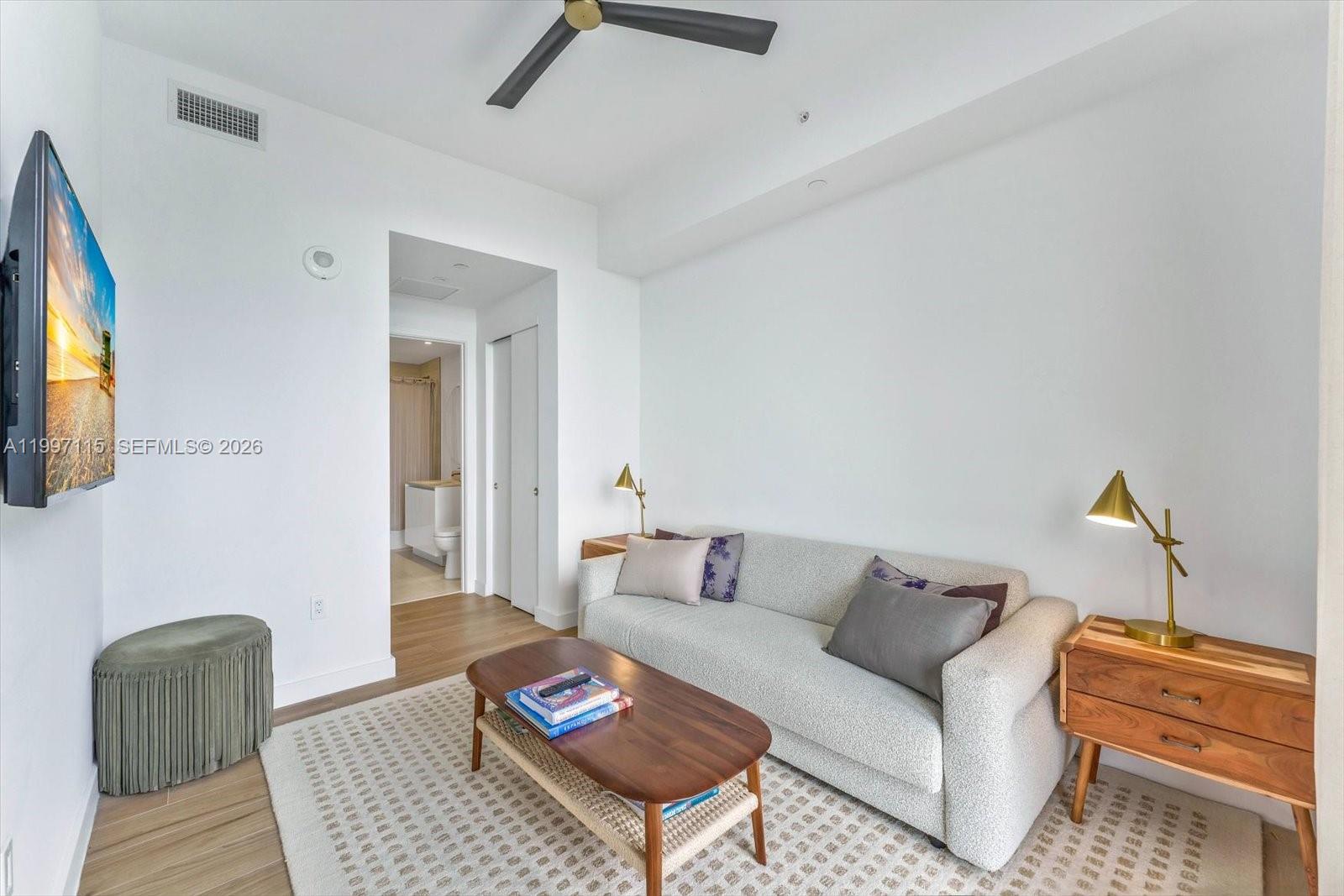 2678 Tigertail Ave #1505, Miami FL 33133