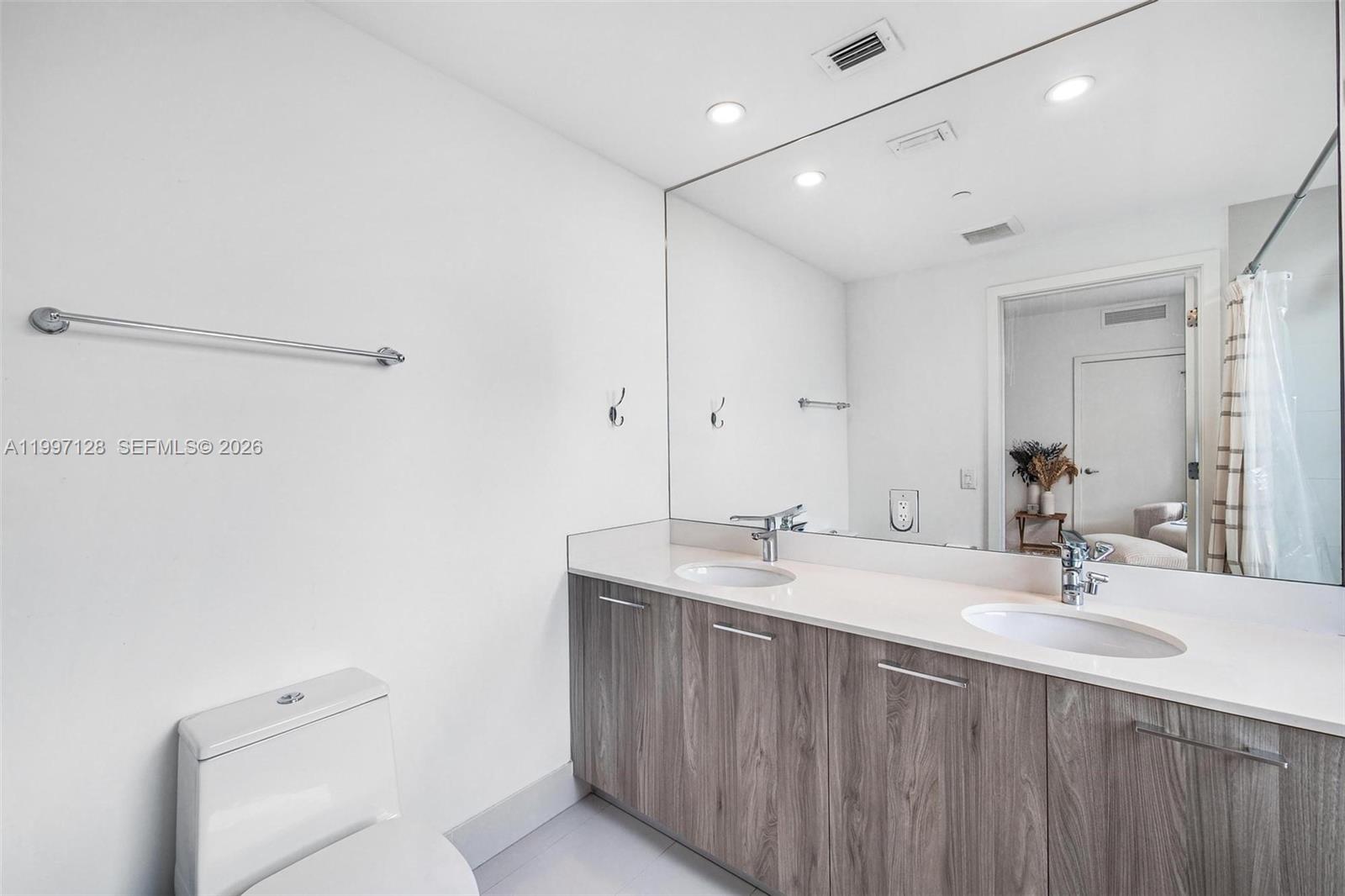 501 NE 31st St #3009, Miami FL 33137