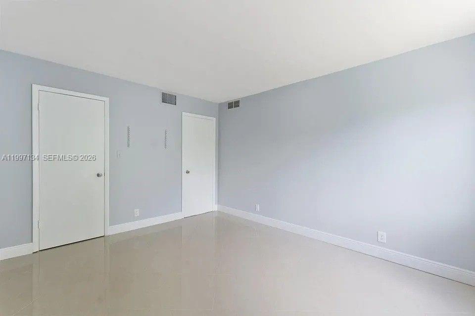 1400 NE 54th St #102, Fort Lauderdale FL 33334
