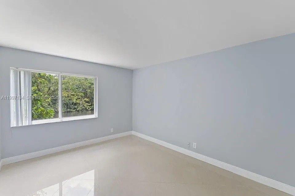 1400 NE 54th St #102, Fort Lauderdale FL 33334