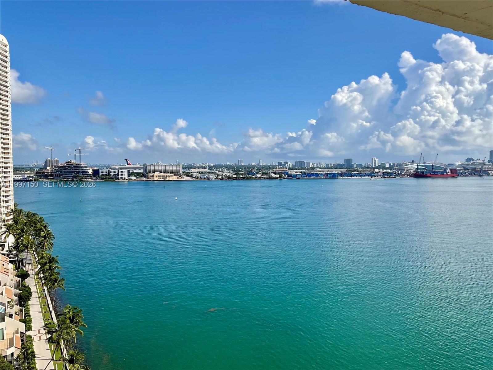 770 Claughton Island Dr #1715, Miami FL 33131