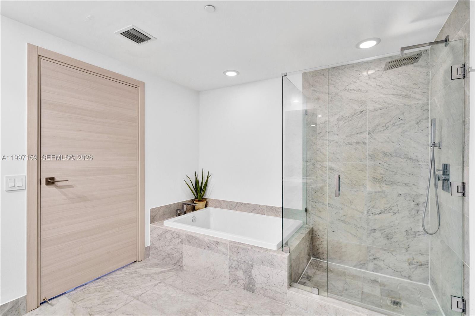 801 S Miami Ave #1106, Miami FL 33130