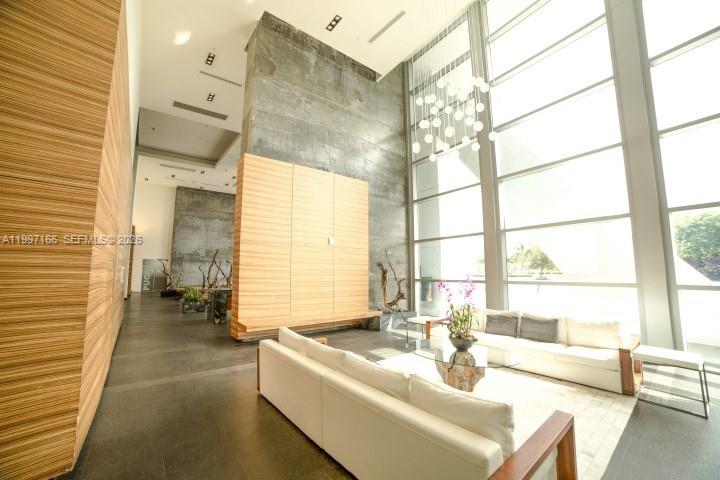 888 Biscayne Blvd #2211, Miami FL 33132