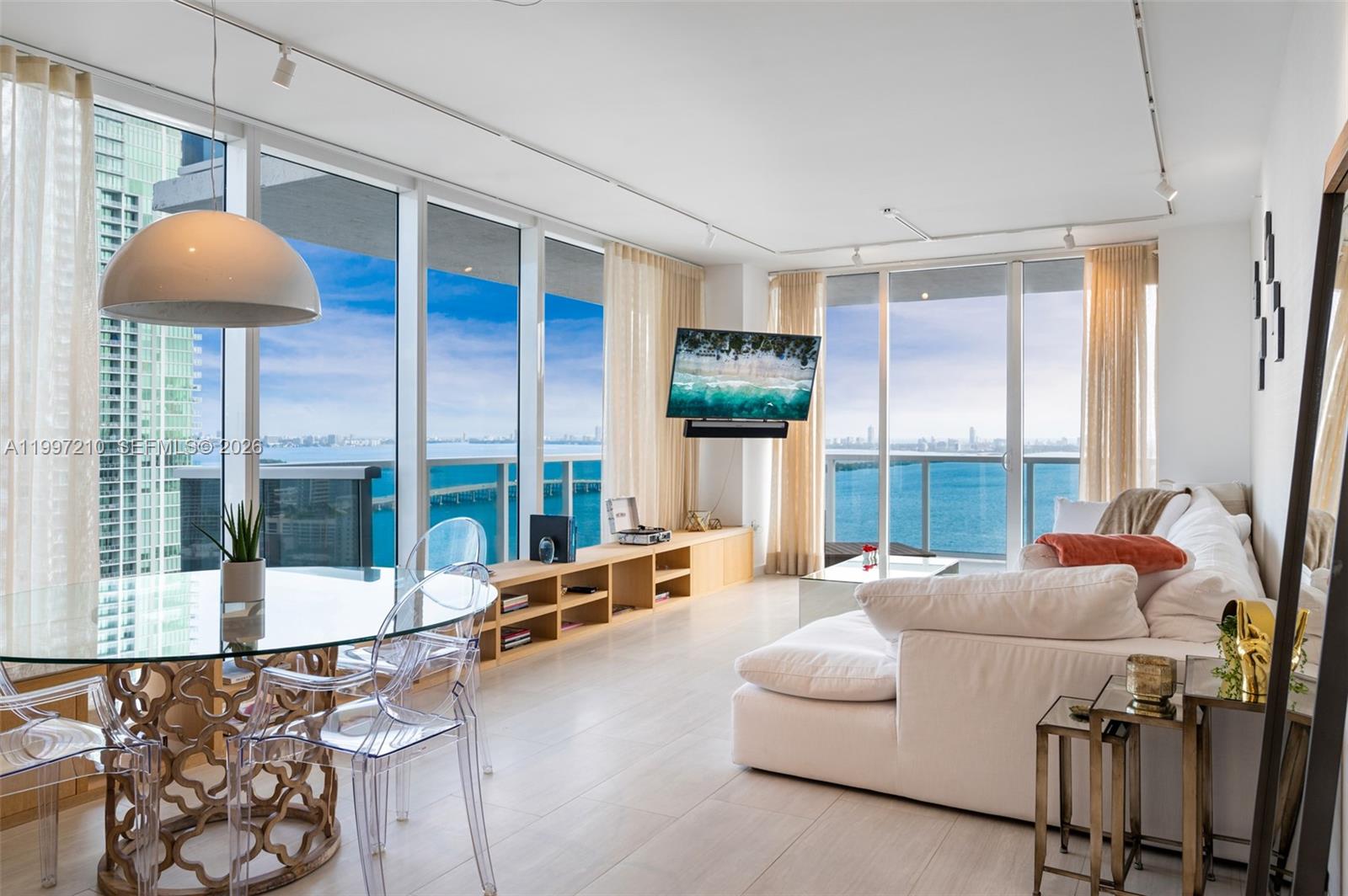 600 NE 27th St #3201, Miami FL 33137
