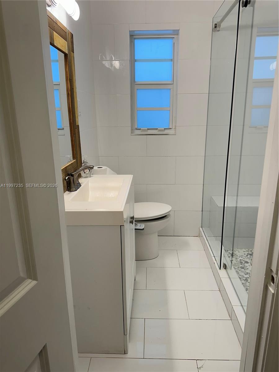 8401 Crespi Blvd #3, Miami Beach FL 33141