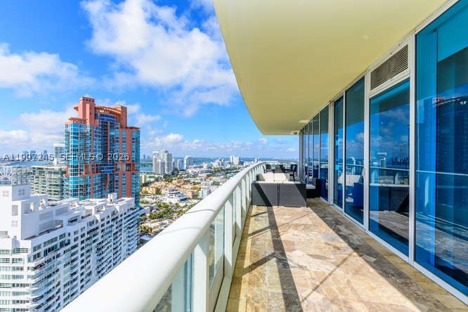 100 S Pointe Dr #3101, Miami Beach FL 33139