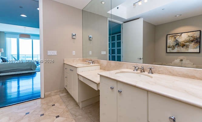100 S Pointe Dr #3101, Miami Beach FL 33139