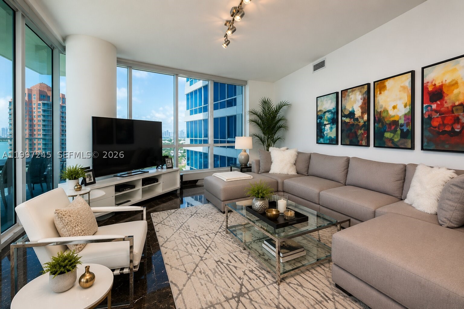 100 S Pointe Dr #3101, Miami Beach FL 33139