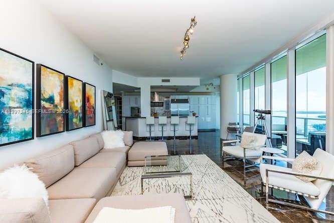 100 S Pointe Dr #3101, Miami Beach FL 33139
