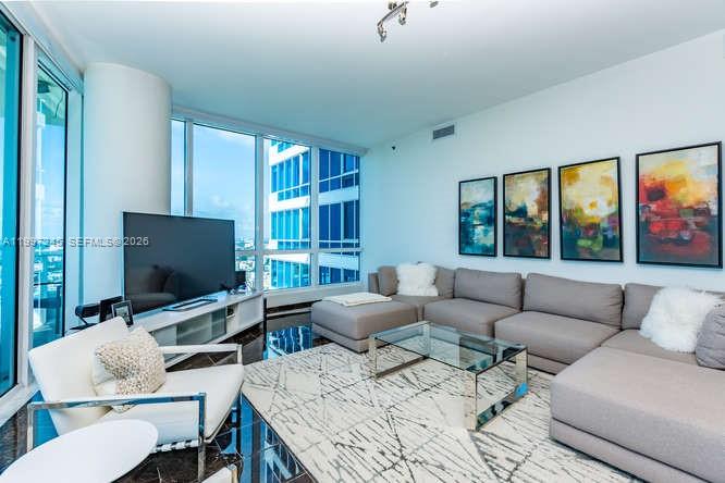 100 S Pointe Dr #3101, Miami Beach FL 33139