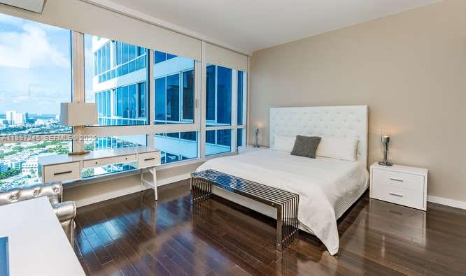 100 S Pointe Dr #3101, Miami Beach FL 33139