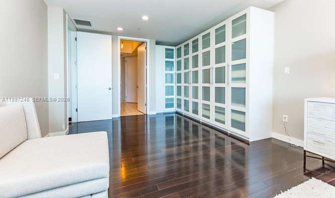 100 S Pointe Dr #3101, Miami Beach FL 33139