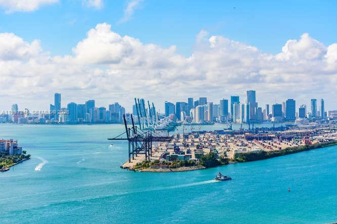 100 S Pointe Dr #3101, Miami Beach FL 33139