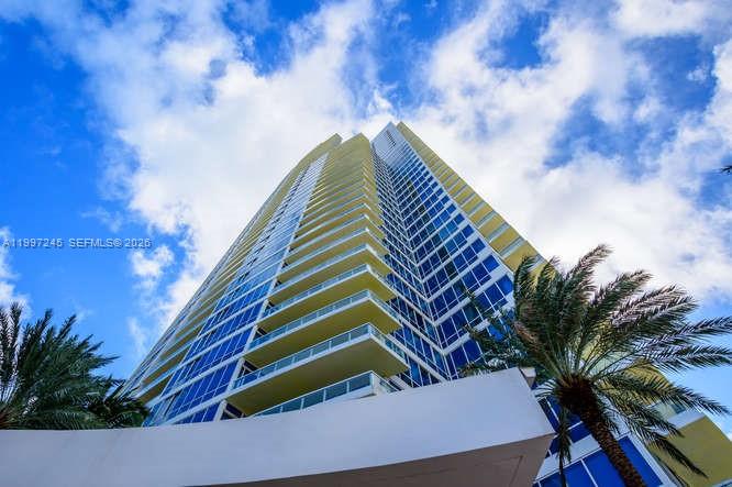 100 S Pointe Dr #3101, Miami Beach FL 33139