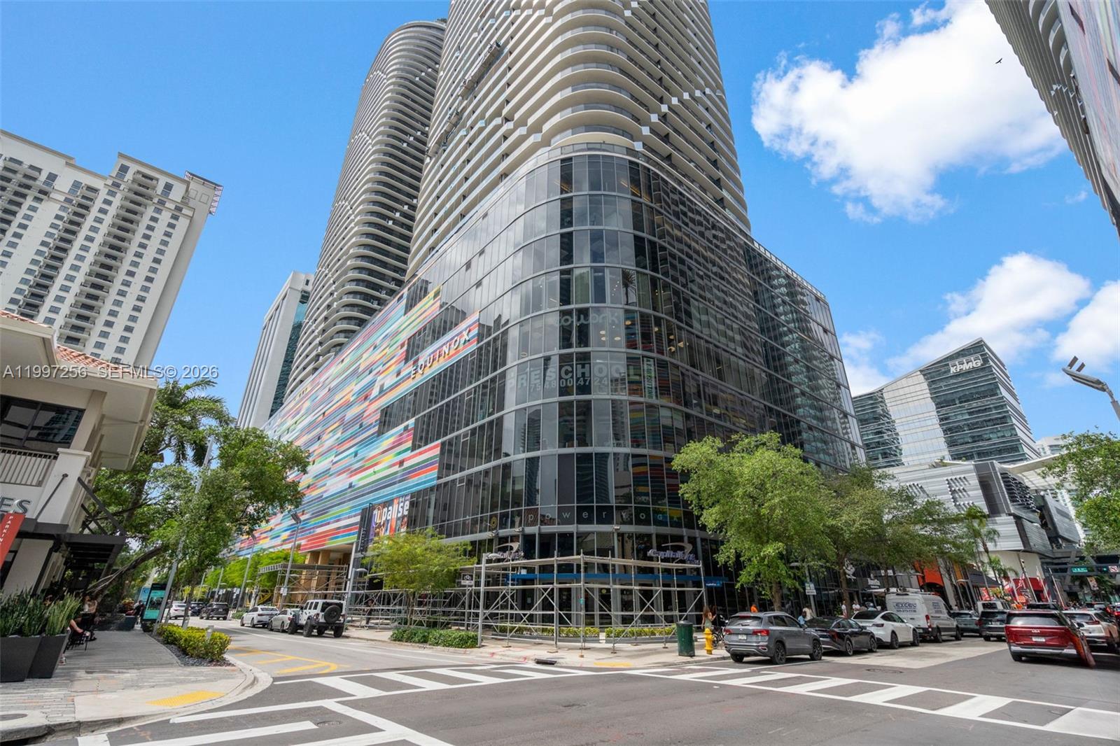 45 SW 9th St #2910, Miami FL 33130