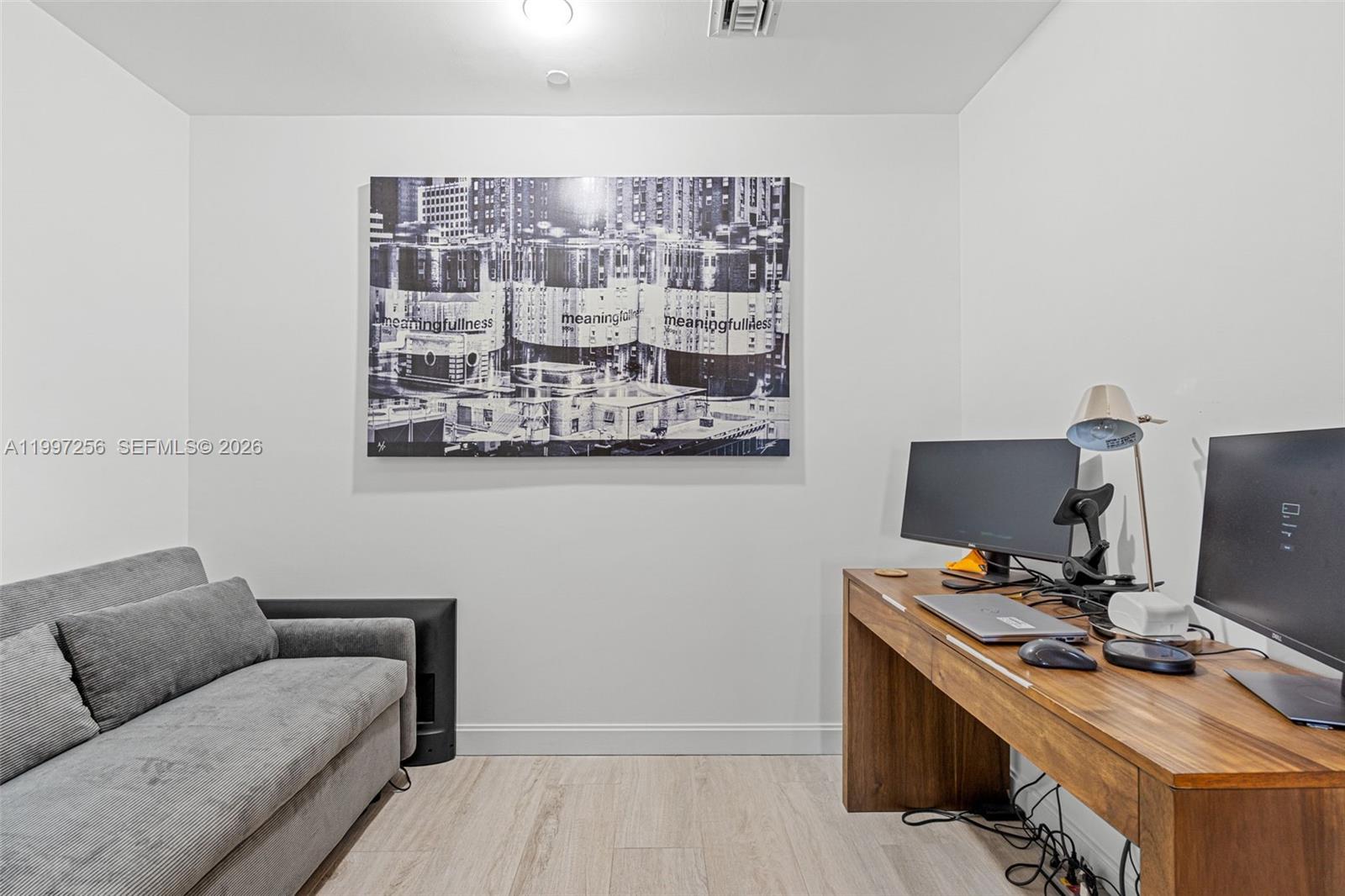45 SW 9th St #2910, Miami FL 33130