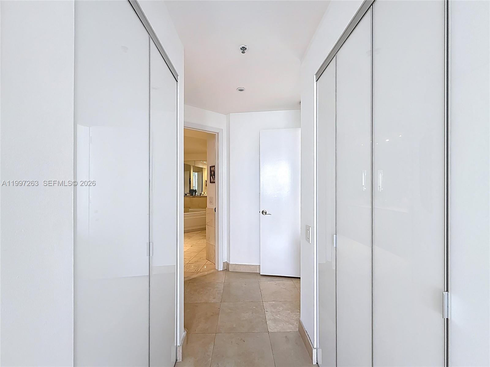 808 Brickell Key Dr #2002, Miami FL 33131