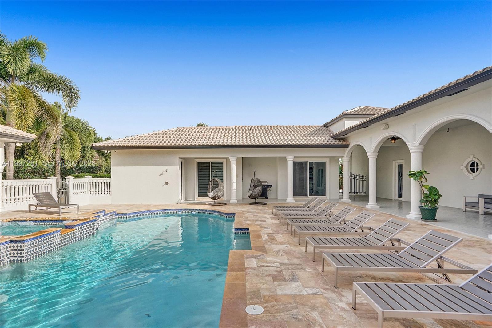 13751 Pine Meadow Ct, Davie FL 33325