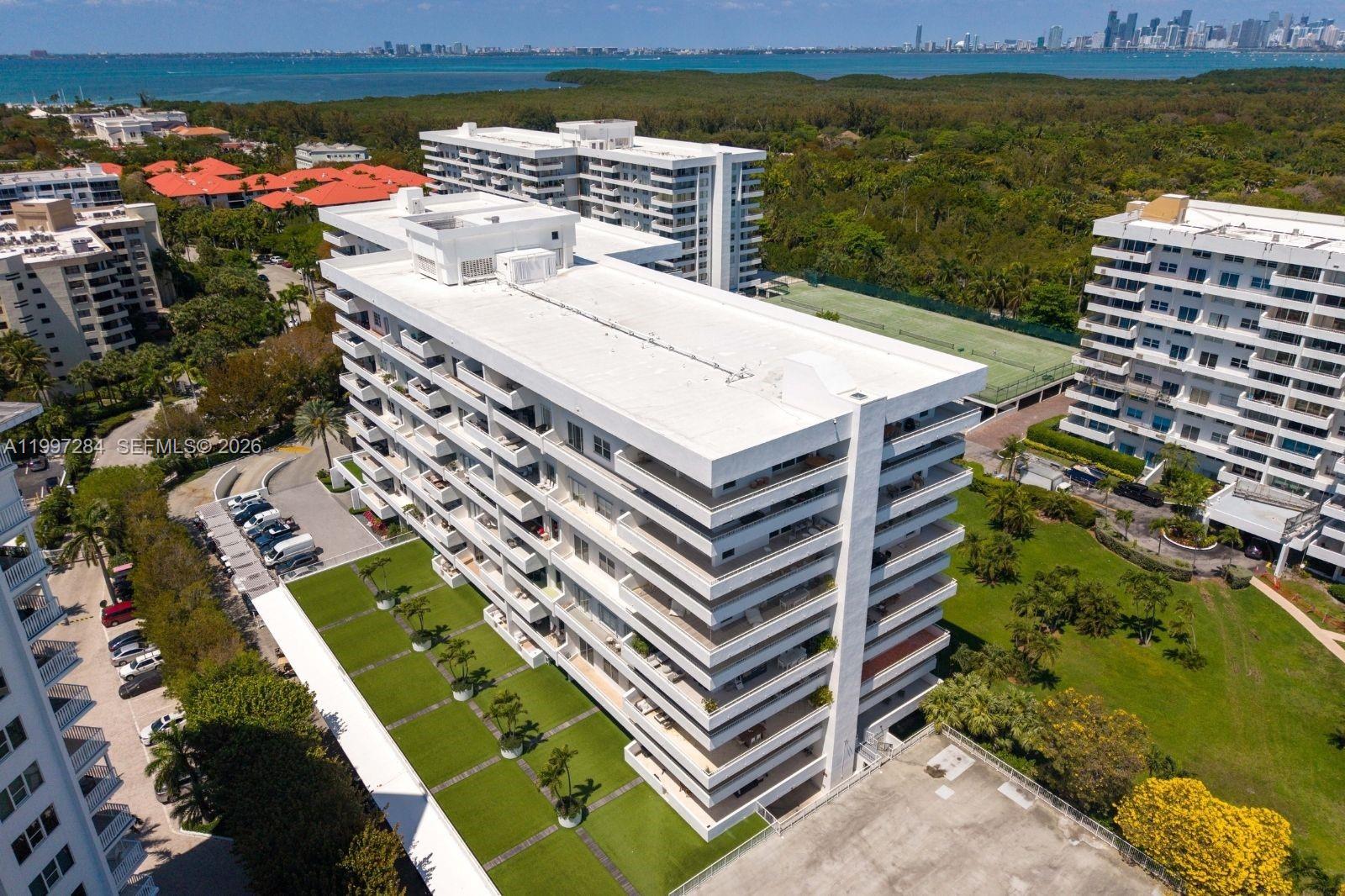 199 Ocean Lane Dr #602, Key Biscayne FL 33149