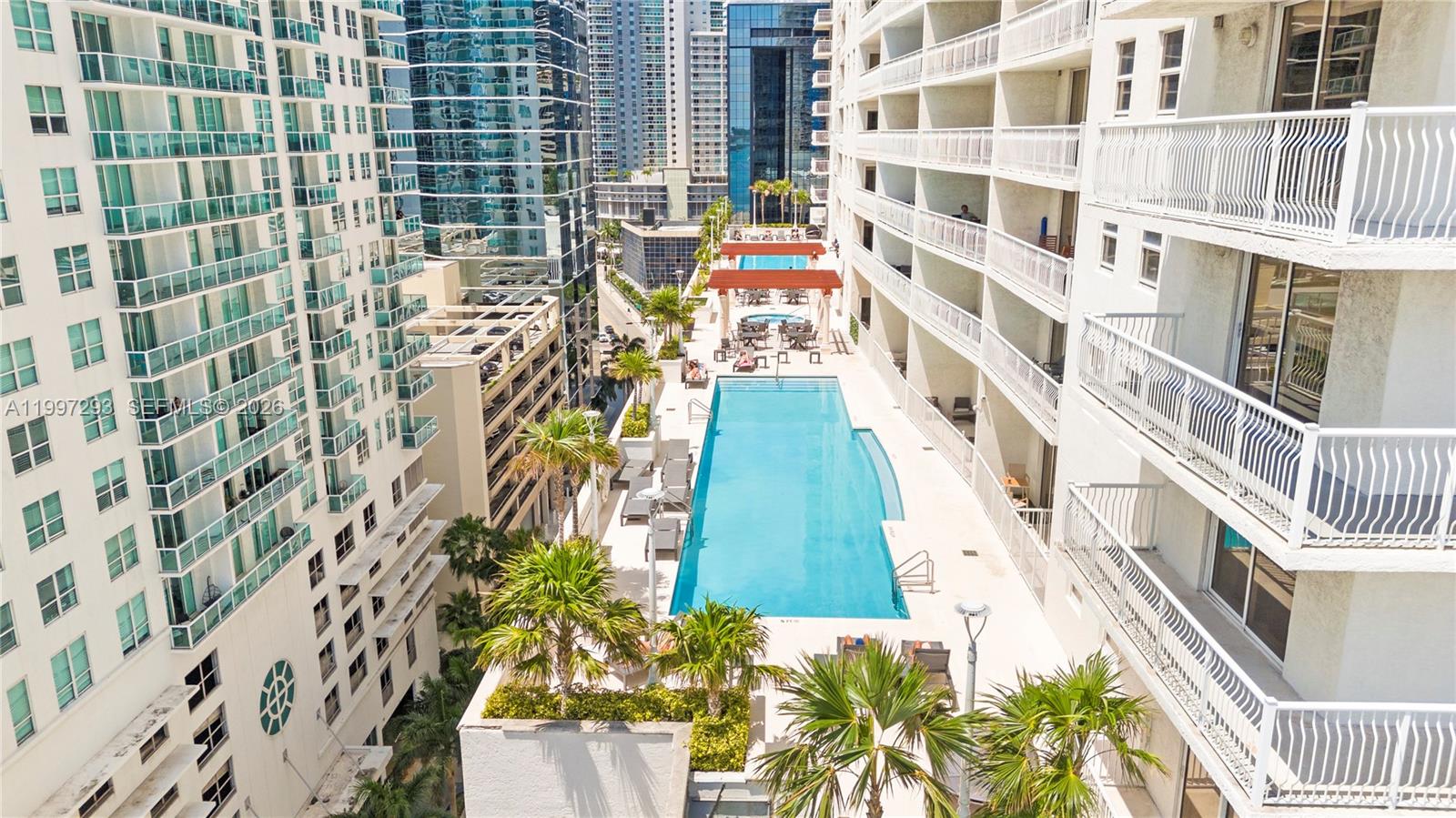 1200 Brickell Bay Dr #PH 4218, Miami FL 33131