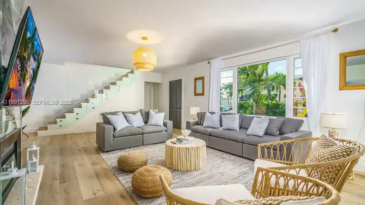 320 Polk St, Hollywood FL 33019