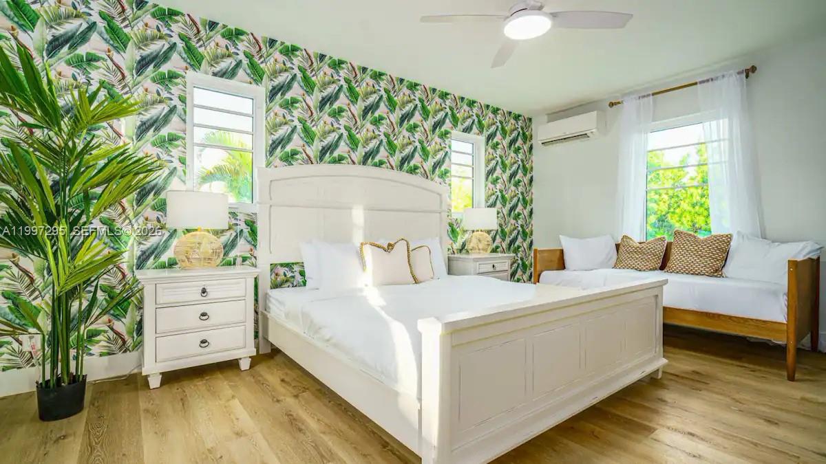 320 Polk St, Hollywood FL 33019