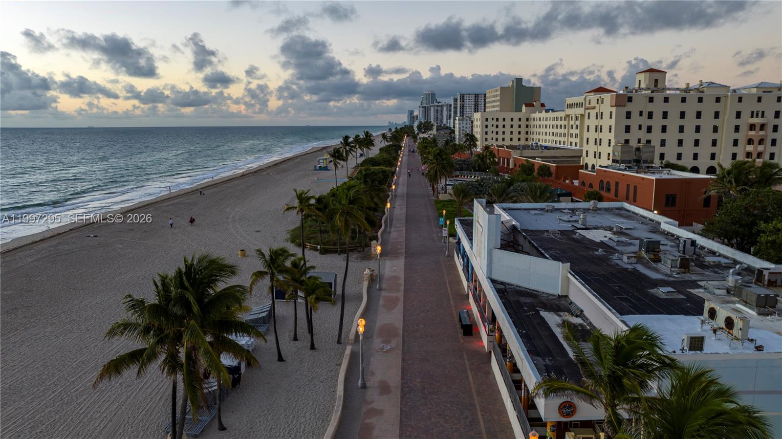 320 Polk St, Hollywood FL 33019