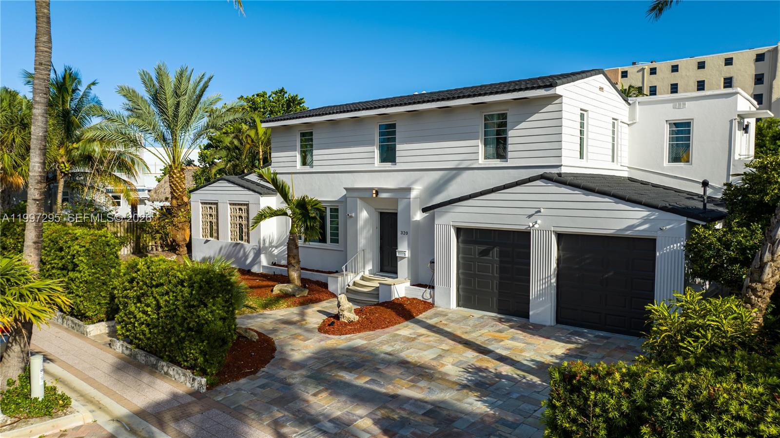 320 Polk St, Hollywood FL 33019