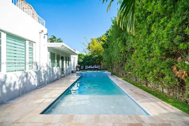 320 Polk St, Hollywood FL 33019