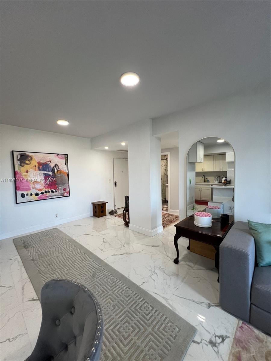 880 NE 69th St #11M, Miami FL 33138