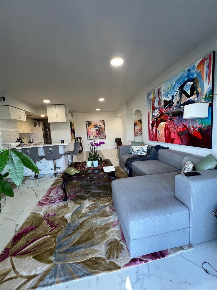 880 NE 69th St #11M, Miami FL 33138