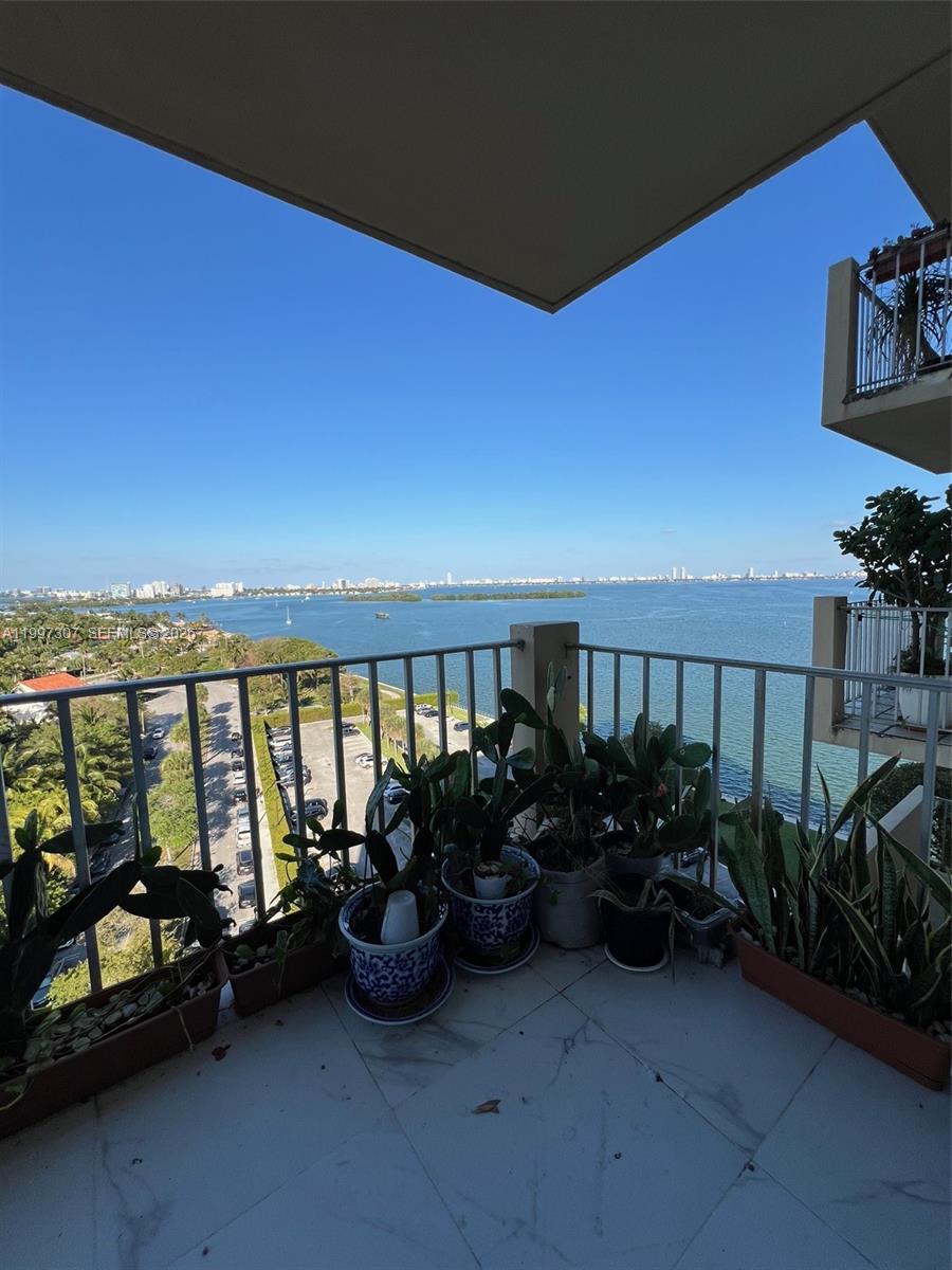 880 NE 69th St #11M, Miami FL 33138
