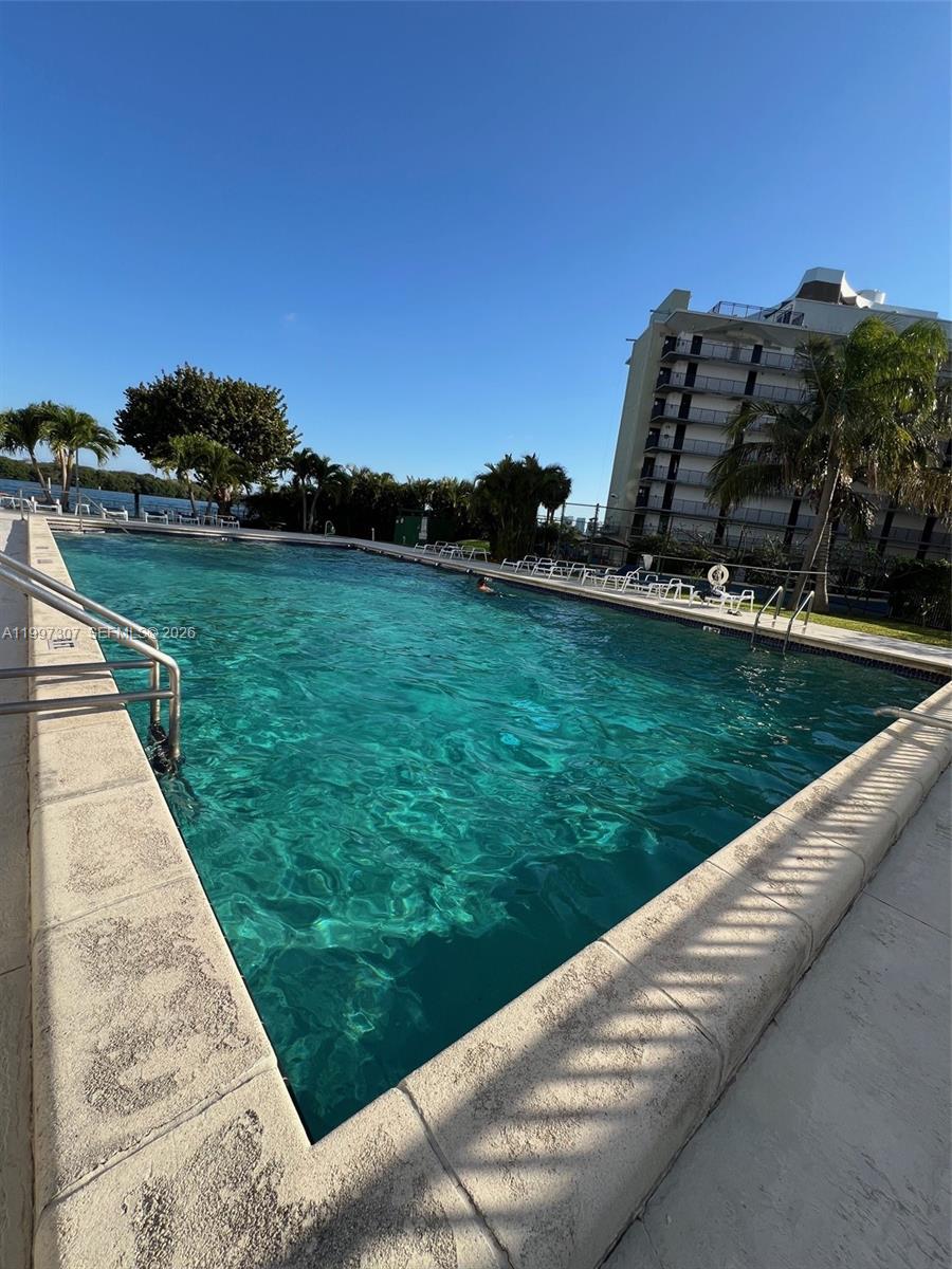 880 NE 69th St #11M, Miami FL 33138