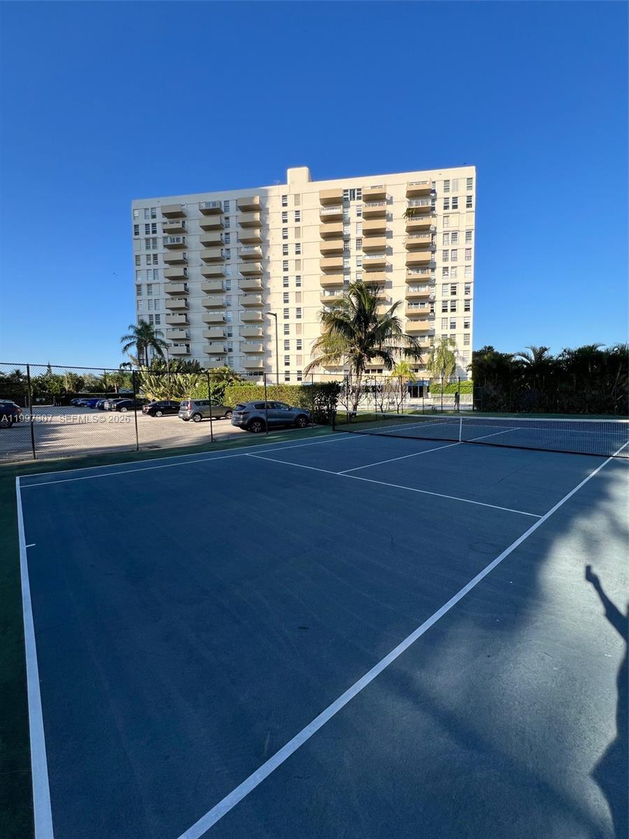 880 NE 69th St #11M, Miami FL 33138
