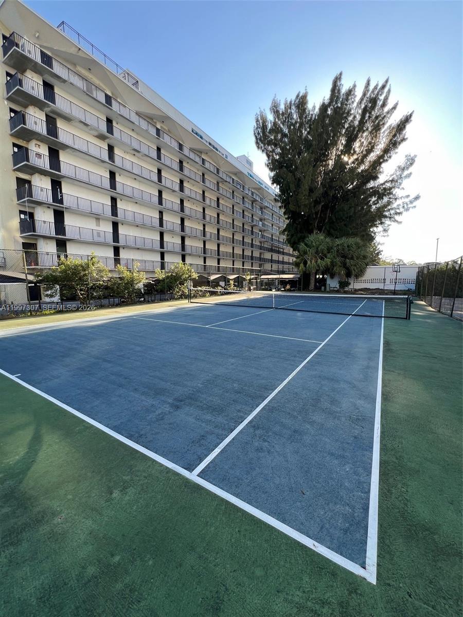 880 NE 69th St #11M, Miami FL 33138