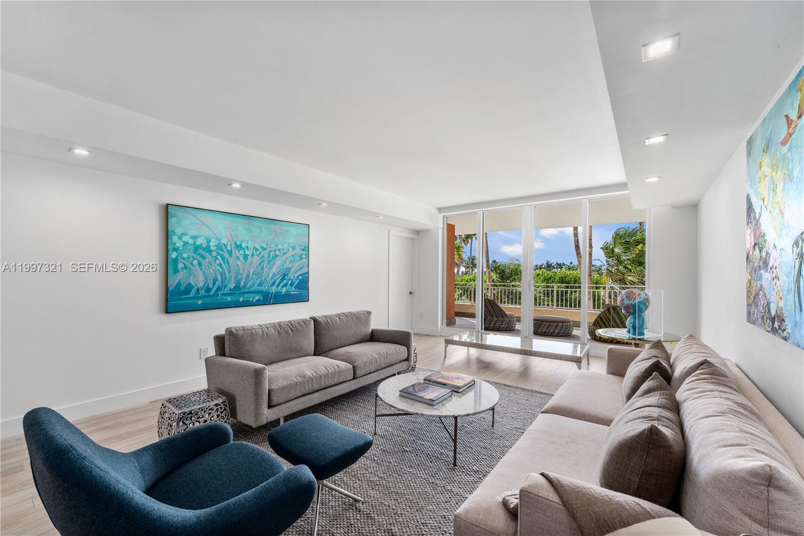 791 Crandon Blvd #405, Key Biscayne FL 33149