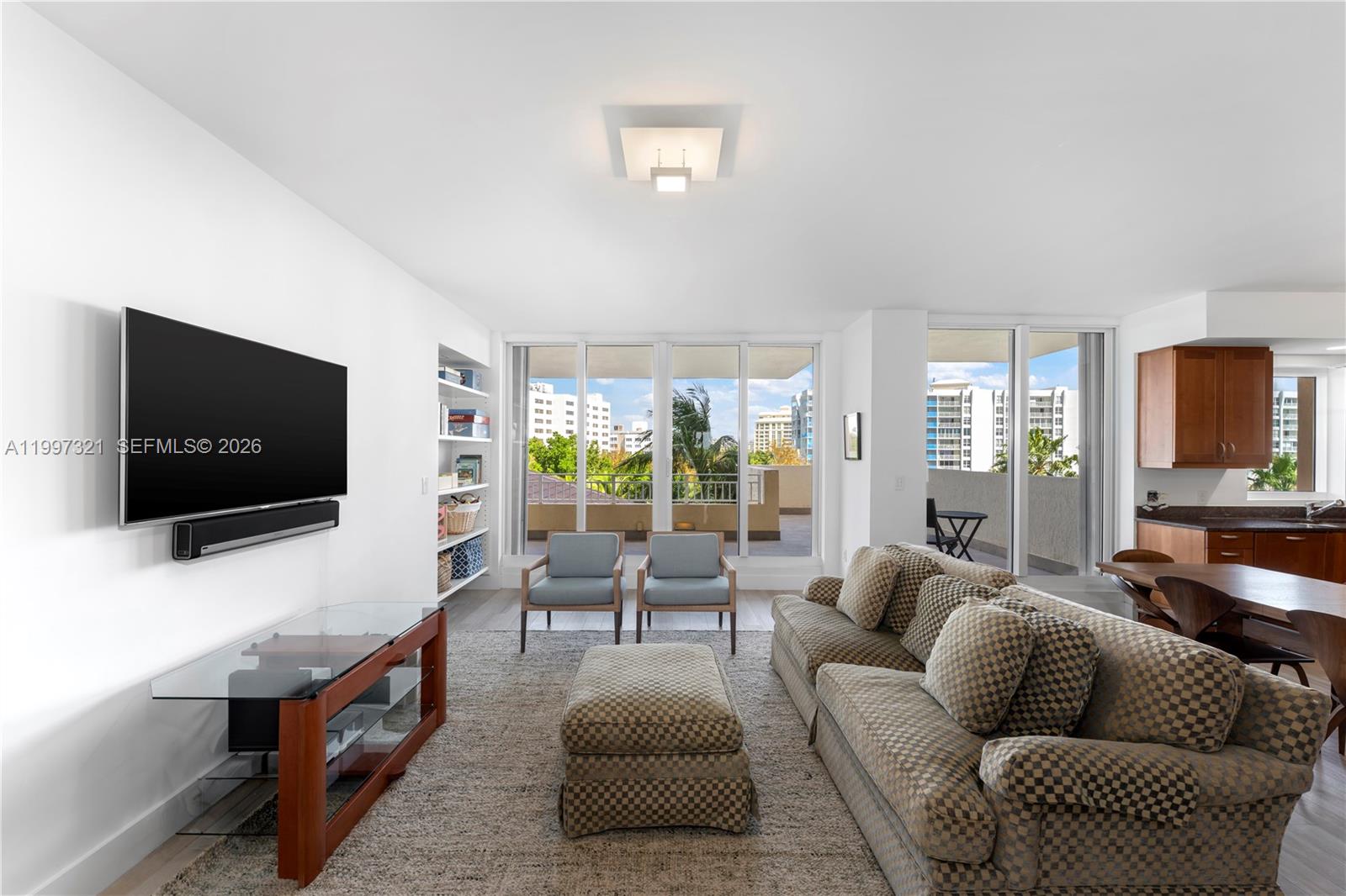 791 Crandon Blvd #405, Key Biscayne FL 33149