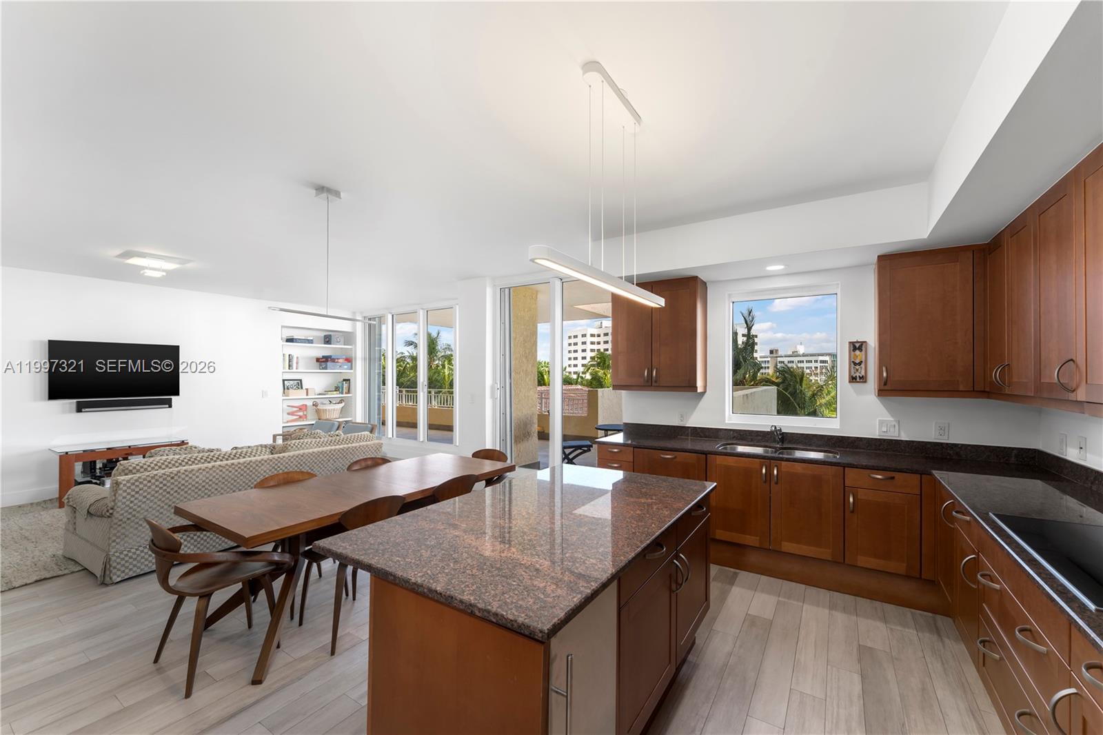 791 Crandon Blvd #405, Key Biscayne FL 33149