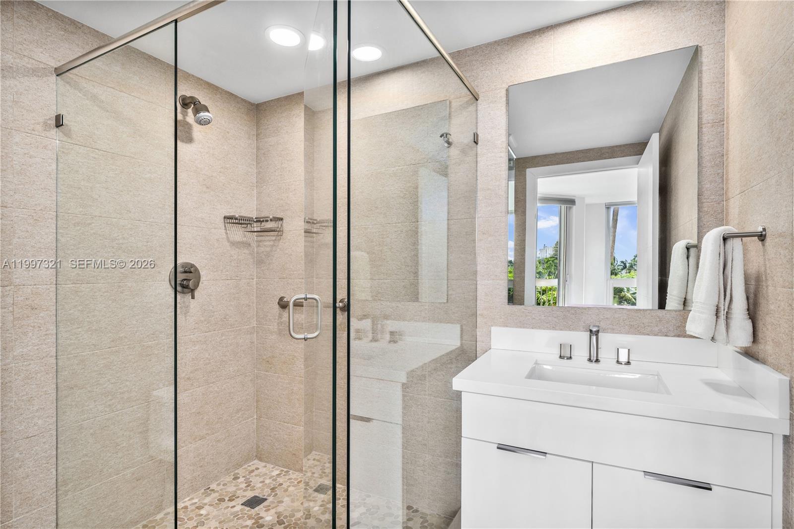 791 Crandon Blvd #405, Key Biscayne FL 33149