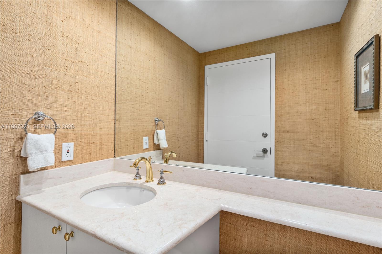 791 Crandon Blvd #405, Key Biscayne FL 33149