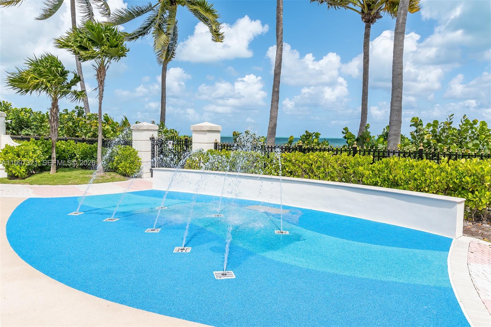 791 Crandon Blvd #405, Key Biscayne FL 33149