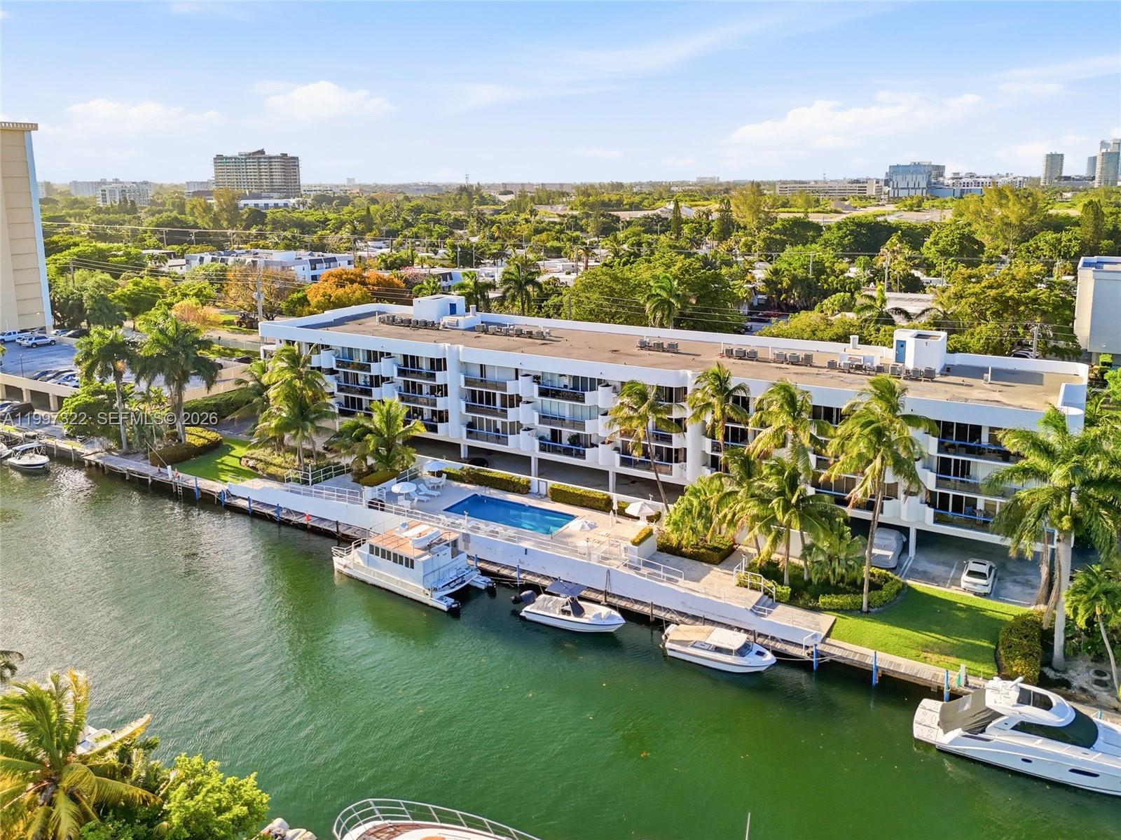 2370 NE 135th St #405, North Miami FL 33181