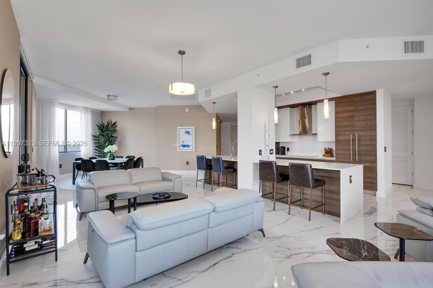 301 Altara Ave #LPH914, Coral Gables FL 33146