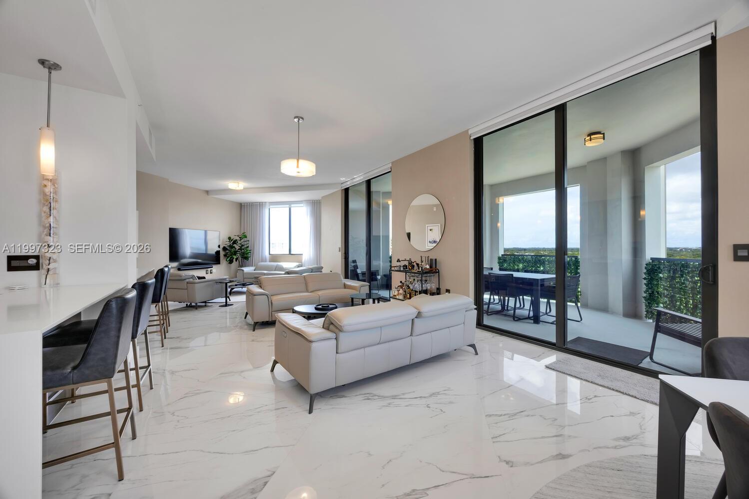 301 Altara Ave #LPH914, Coral Gables FL 33146