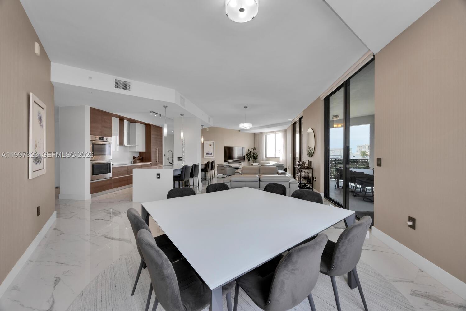 301 Altara Ave #LPH914, Coral Gables FL 33146