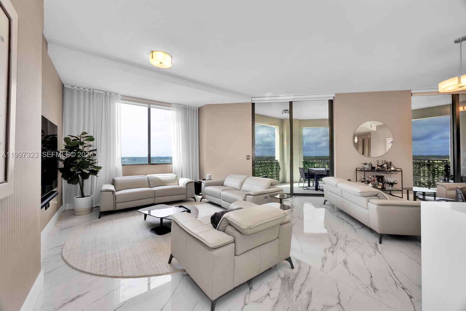 301 Altara Ave #LPH914, Coral Gables FL 33146