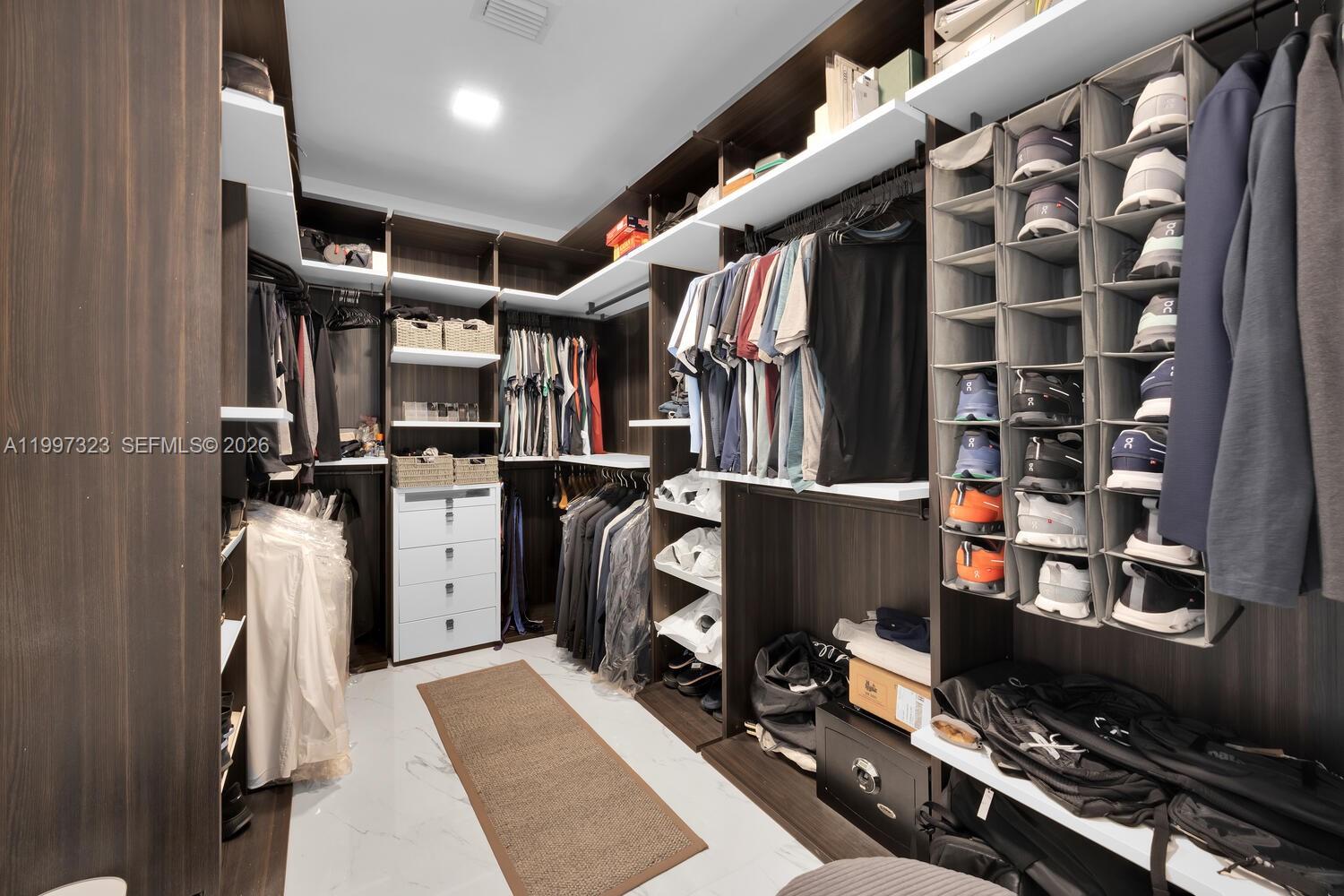 301 Altara Ave #LPH914, Coral Gables FL 33146