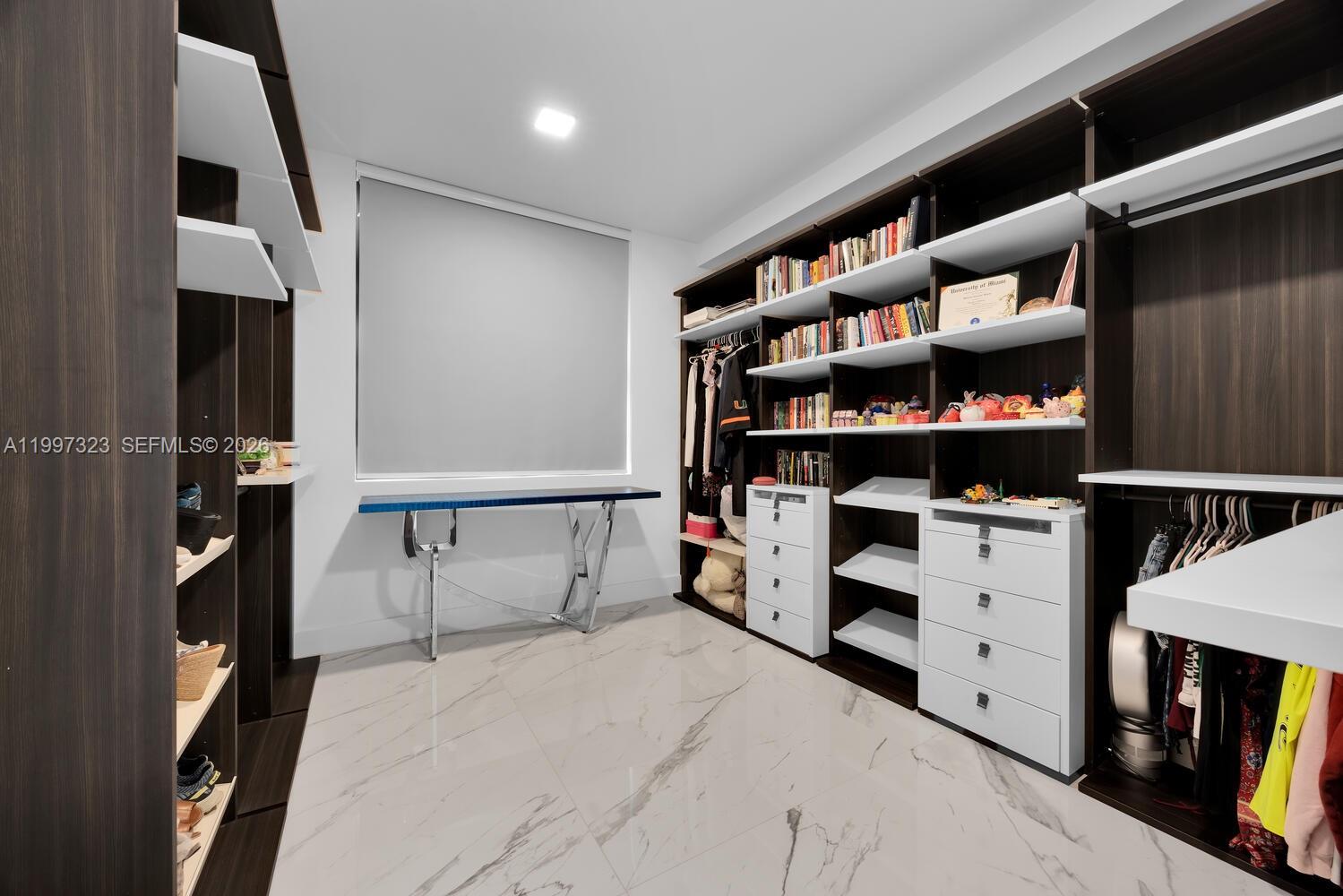 301 Altara Ave #LPH914, Coral Gables FL 33146
