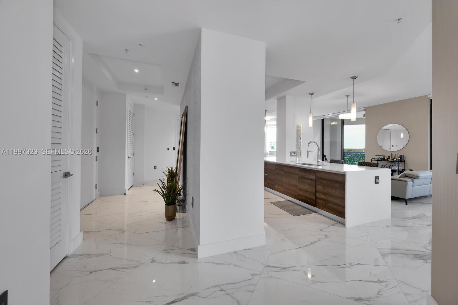 301 Altara Ave #LPH914, Coral Gables FL 33146
